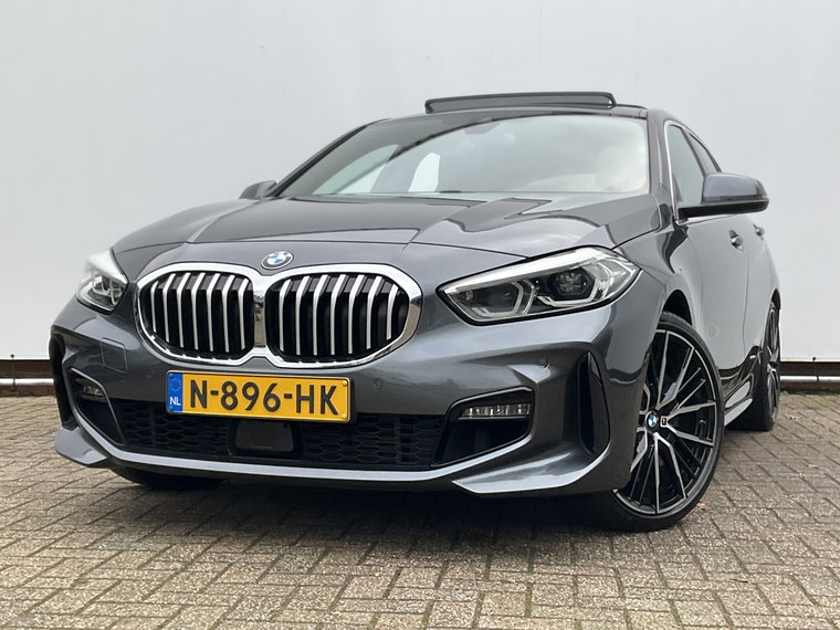 Vehicle Image 32