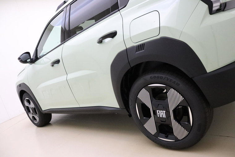 Vehicle Image 19
