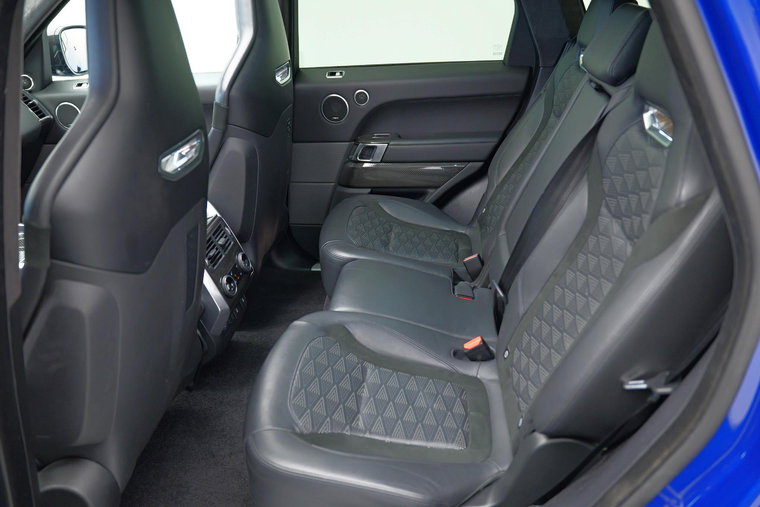 Vehicle Image 9