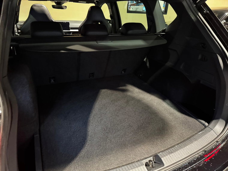 Vehicle Image 33