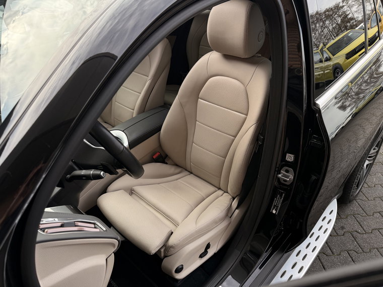 Vehicle Image 45