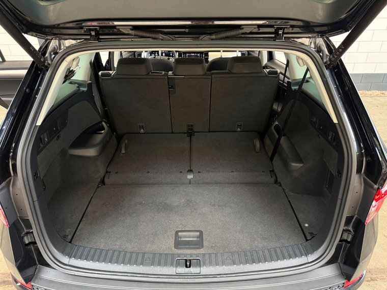 Vehicle Image 33