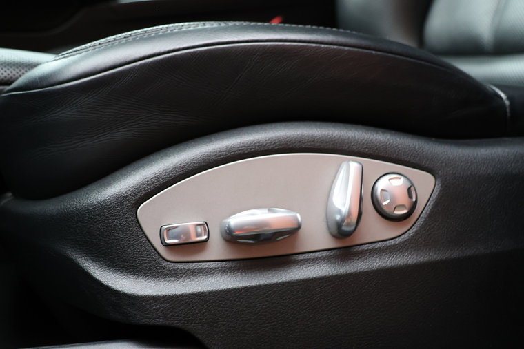 Vehicle Image 36