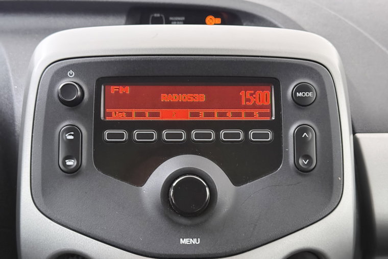 Vehicle Image 19