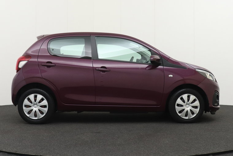 Vehicle Image 6