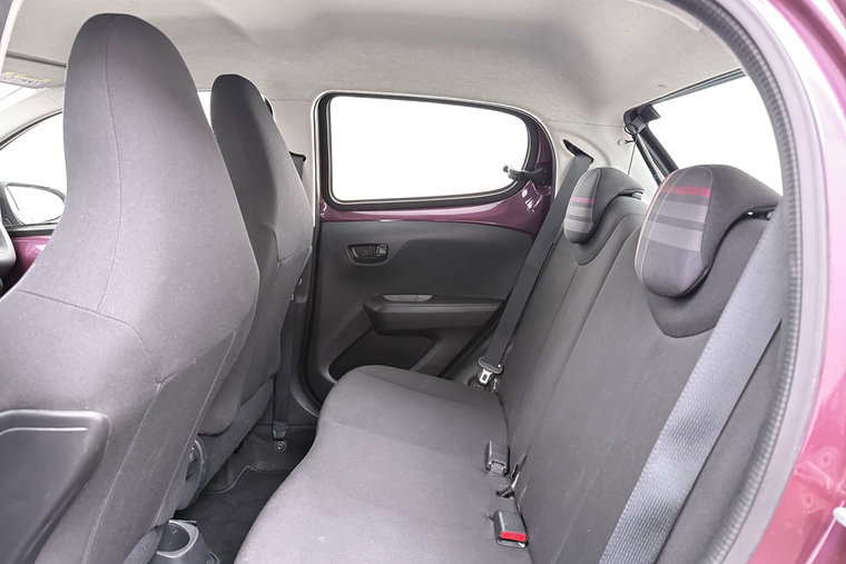 Vehicle Image 11
