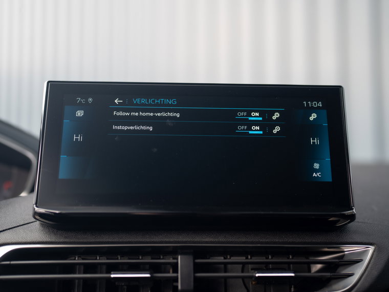 Vehicle Image 38