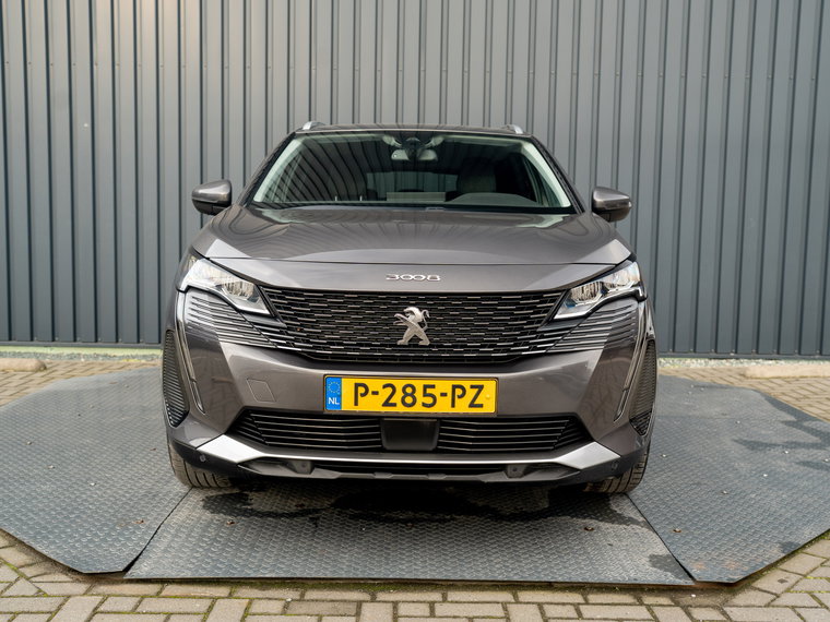 Vehicle Image 48