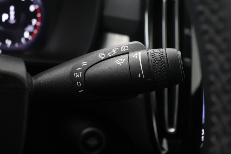 Vehicle Image 39