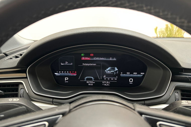 Vehicle Image 22