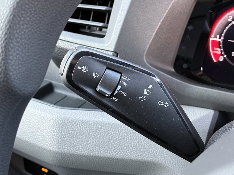 Vehicle Image 25