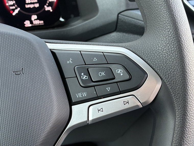 Vehicle Image 26