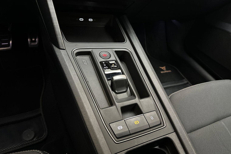 Vehicle Image 34