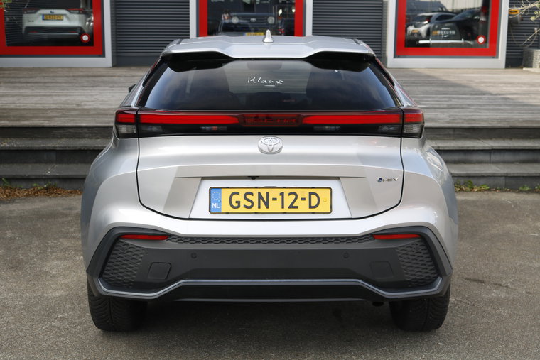 Vehicle Image 6