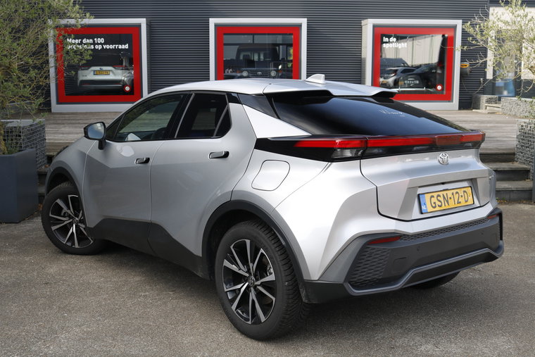 Vehicle Image 7
