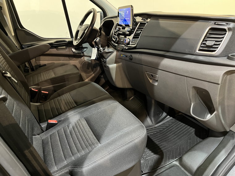 Vehicle Image 23