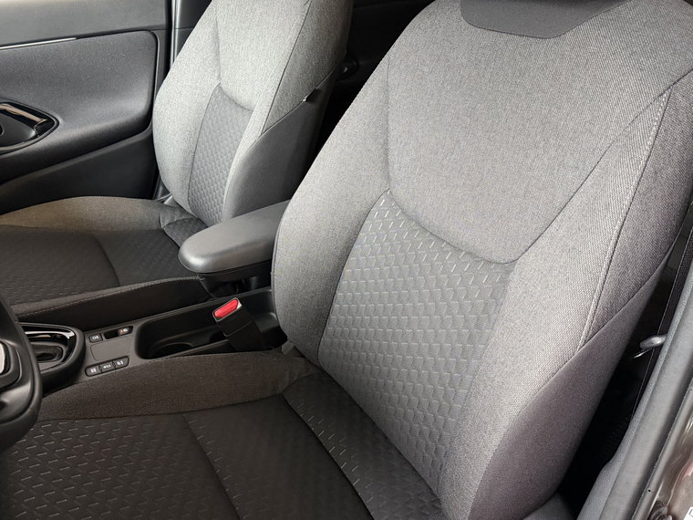 Vehicle Image 16