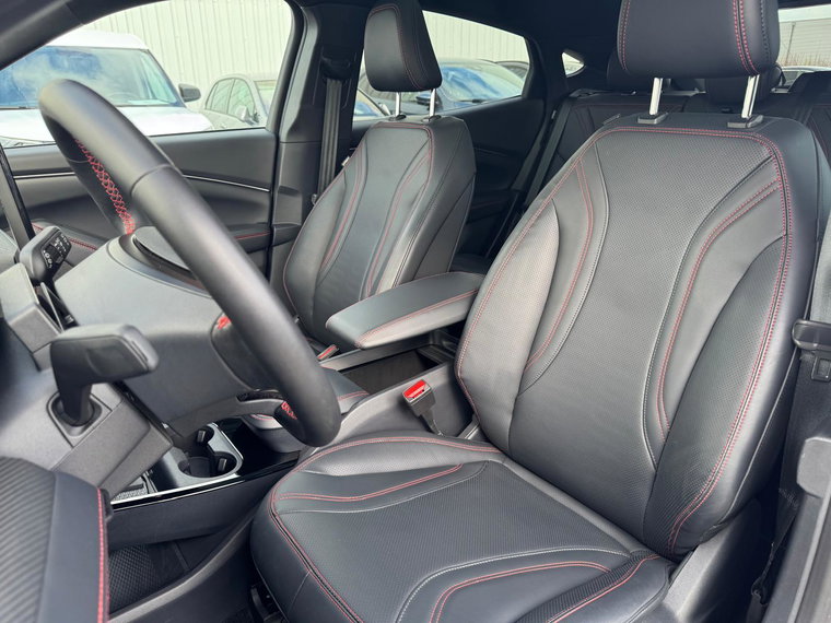 Vehicle Image 8