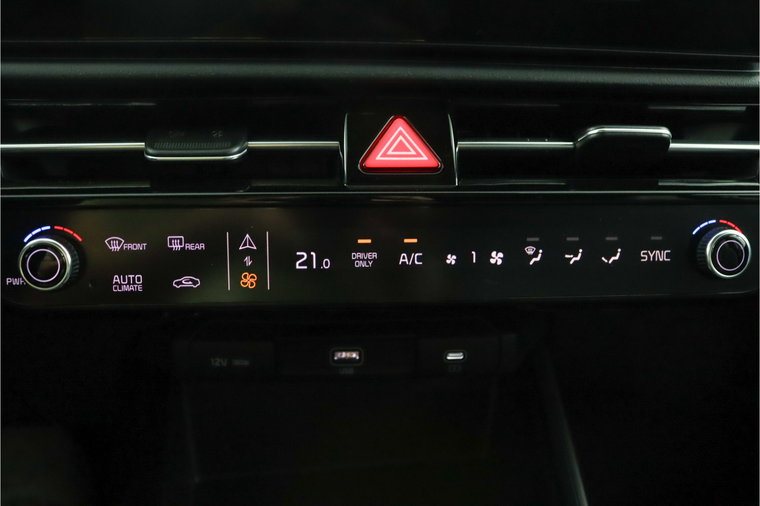 Vehicle Image 26