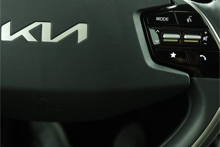 Vehicle Image 40
