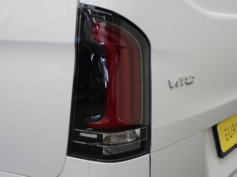 Vehicle Image 28