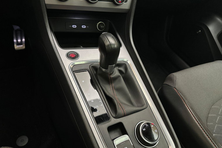 Vehicle Image 34