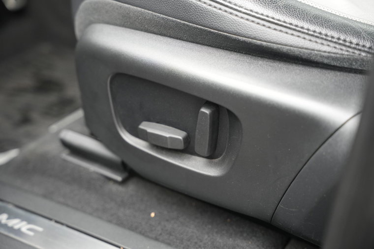 Vehicle Image 19