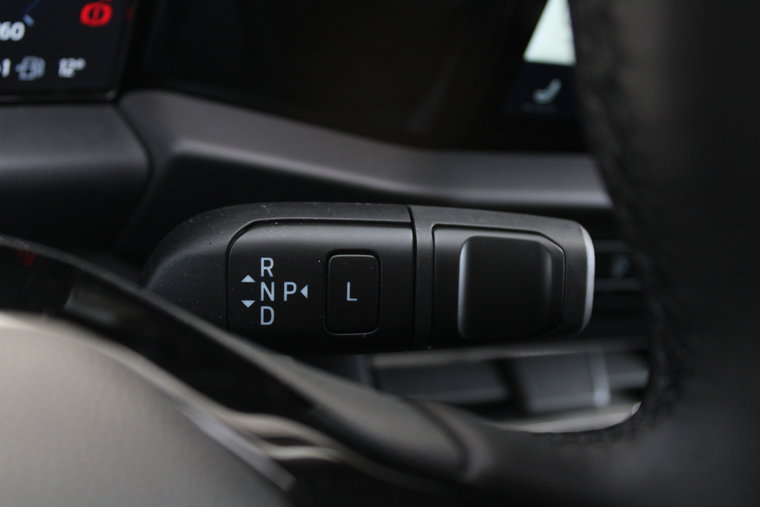 Vehicle Image 23