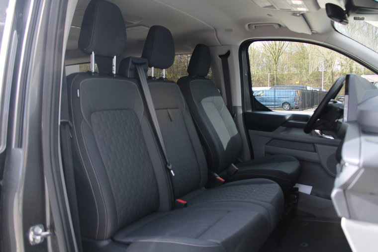 Vehicle Image 35