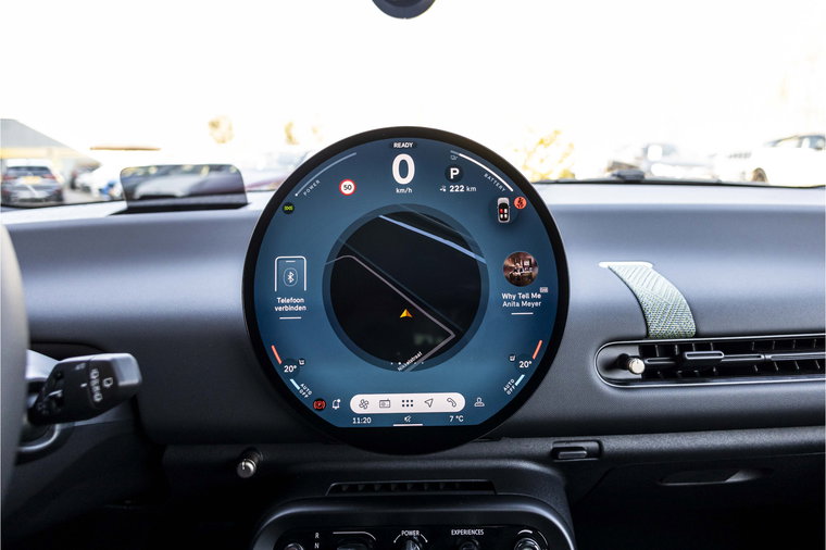 Vehicle Image 31