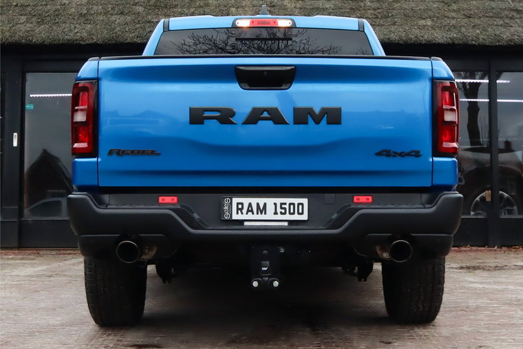 Vehicle Image 24