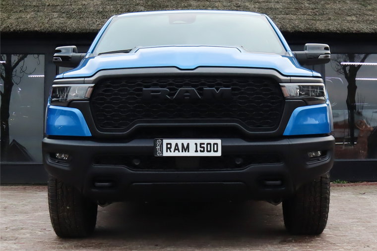 Vehicle Image 28