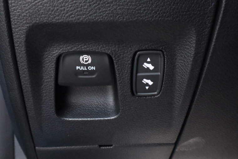 Vehicle Image 45