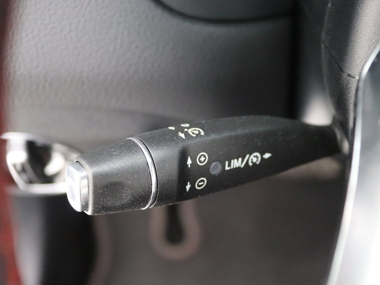 Vehicle Image 27