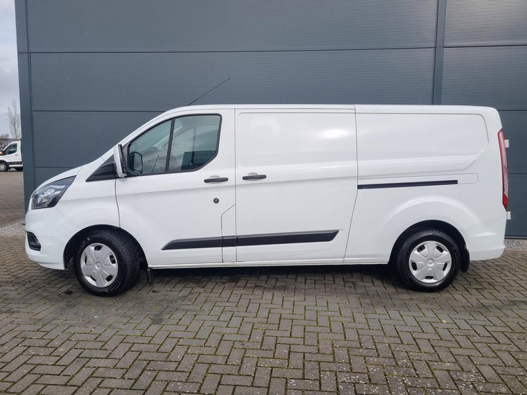Vehicle Image 24