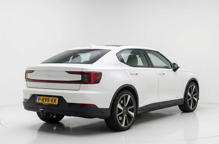 Vehicle Image 4