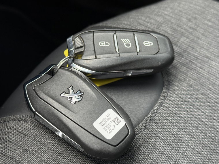Vehicle Image 33