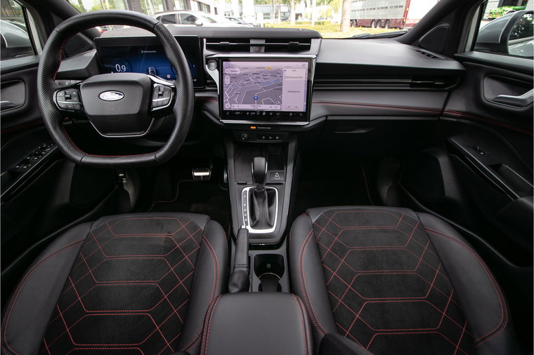 Vehicle Image 15