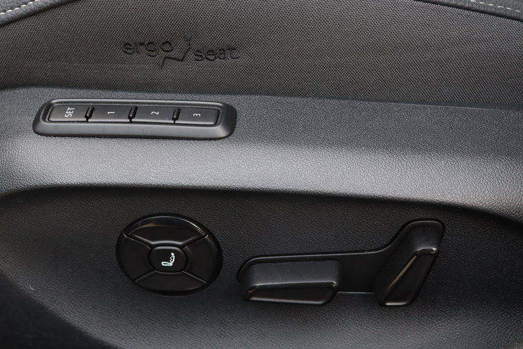 Vehicle Image 27