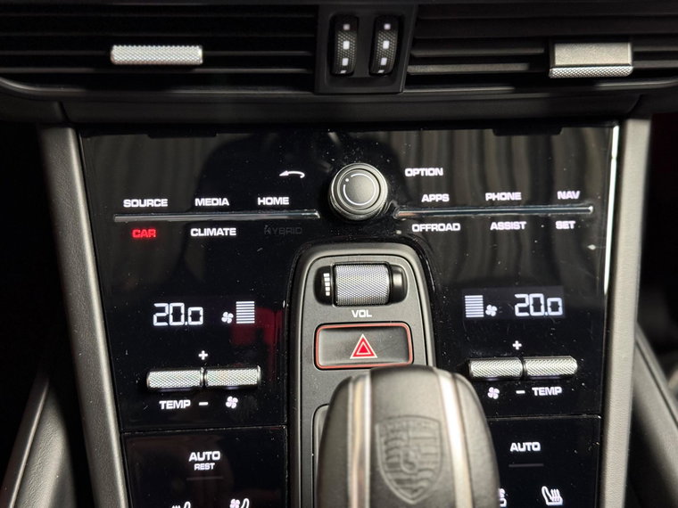 Vehicle Image 36