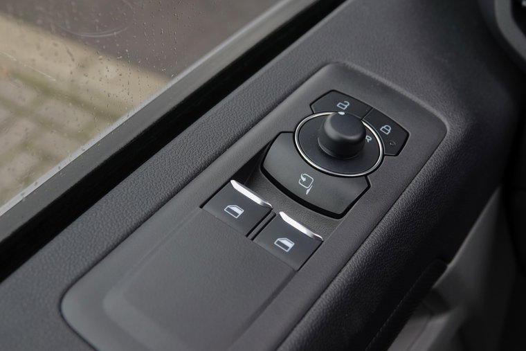 Vehicle Image 28