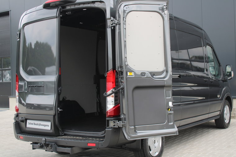 Vehicle Image 35