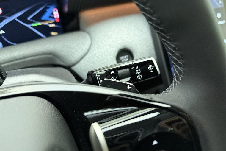 Vehicle Image 26
