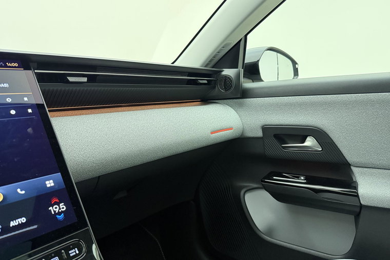 Vehicle Image 40