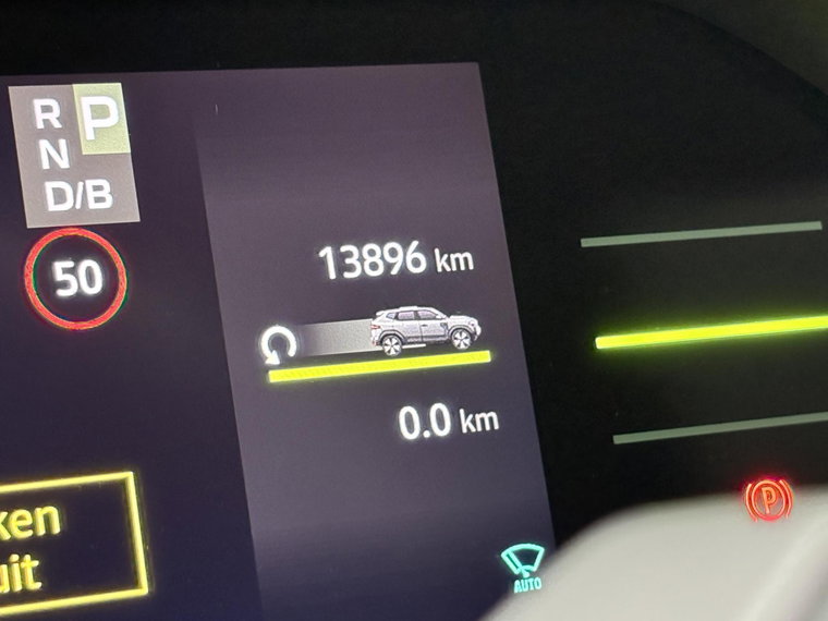 Vehicle Image 35