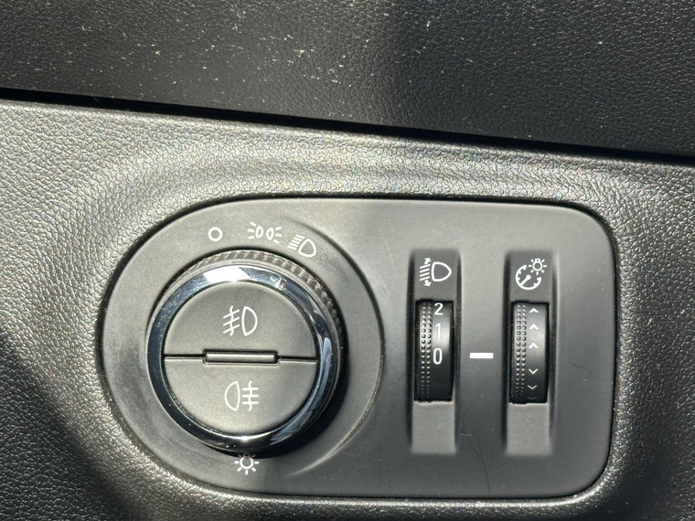 Vehicle Image 26