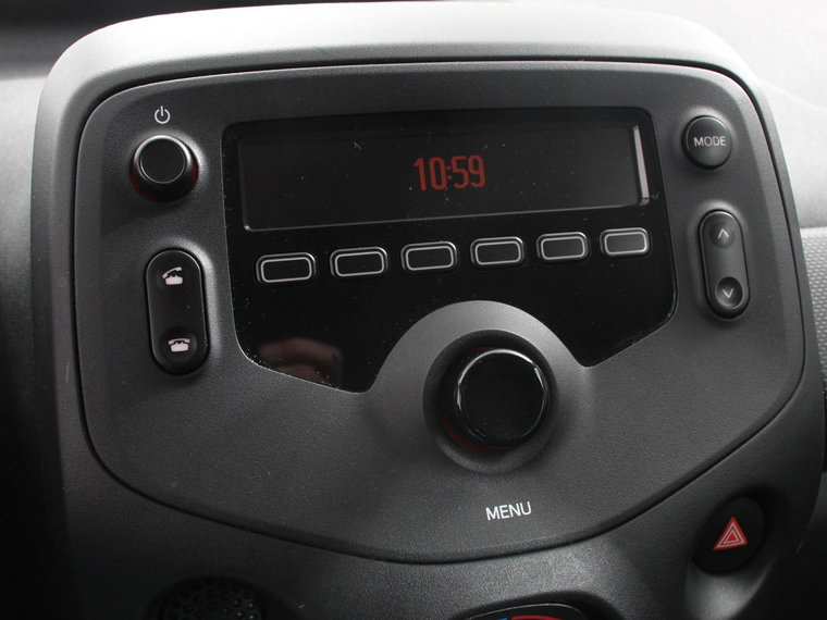 Vehicle Image 20