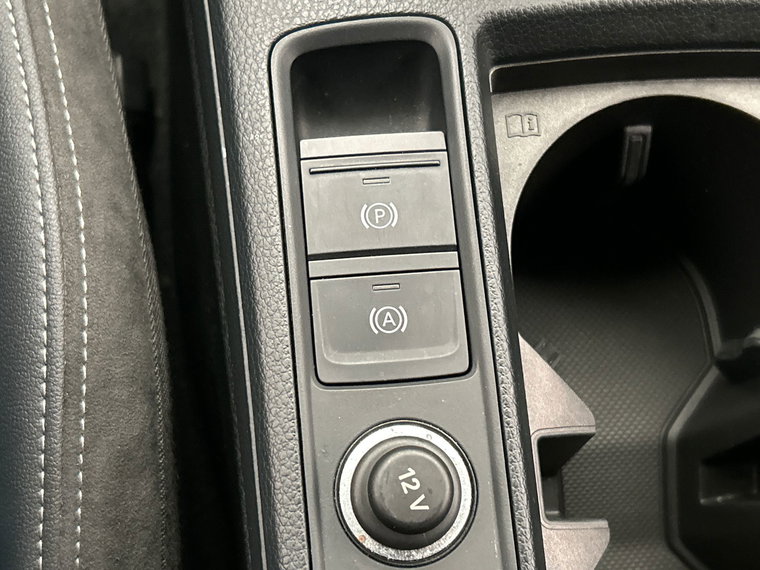 Vehicle Image 34