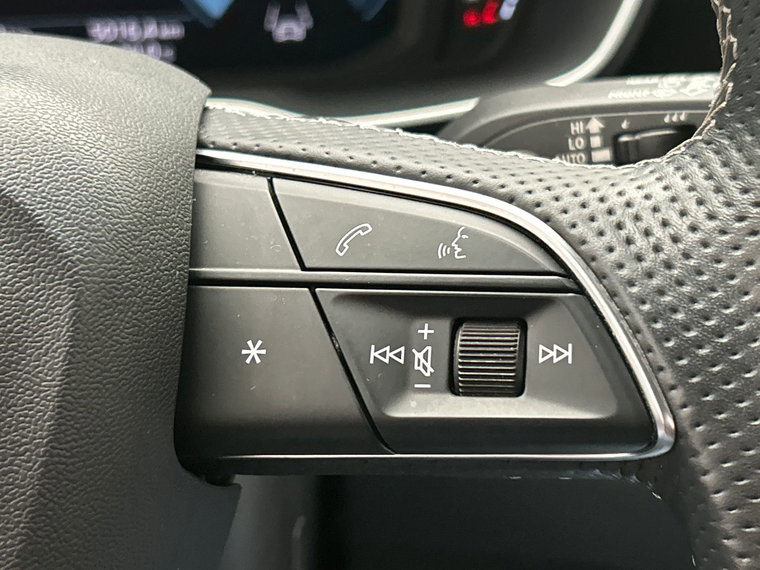 Vehicle Image 52