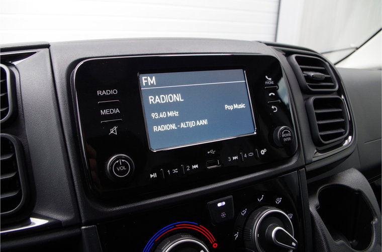 Vehicle Image 19